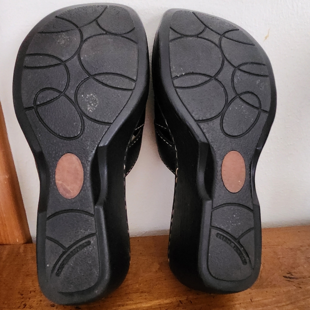 Born Comfortable Black Wedge Size 6 (36.5) - Picture 6 of 10